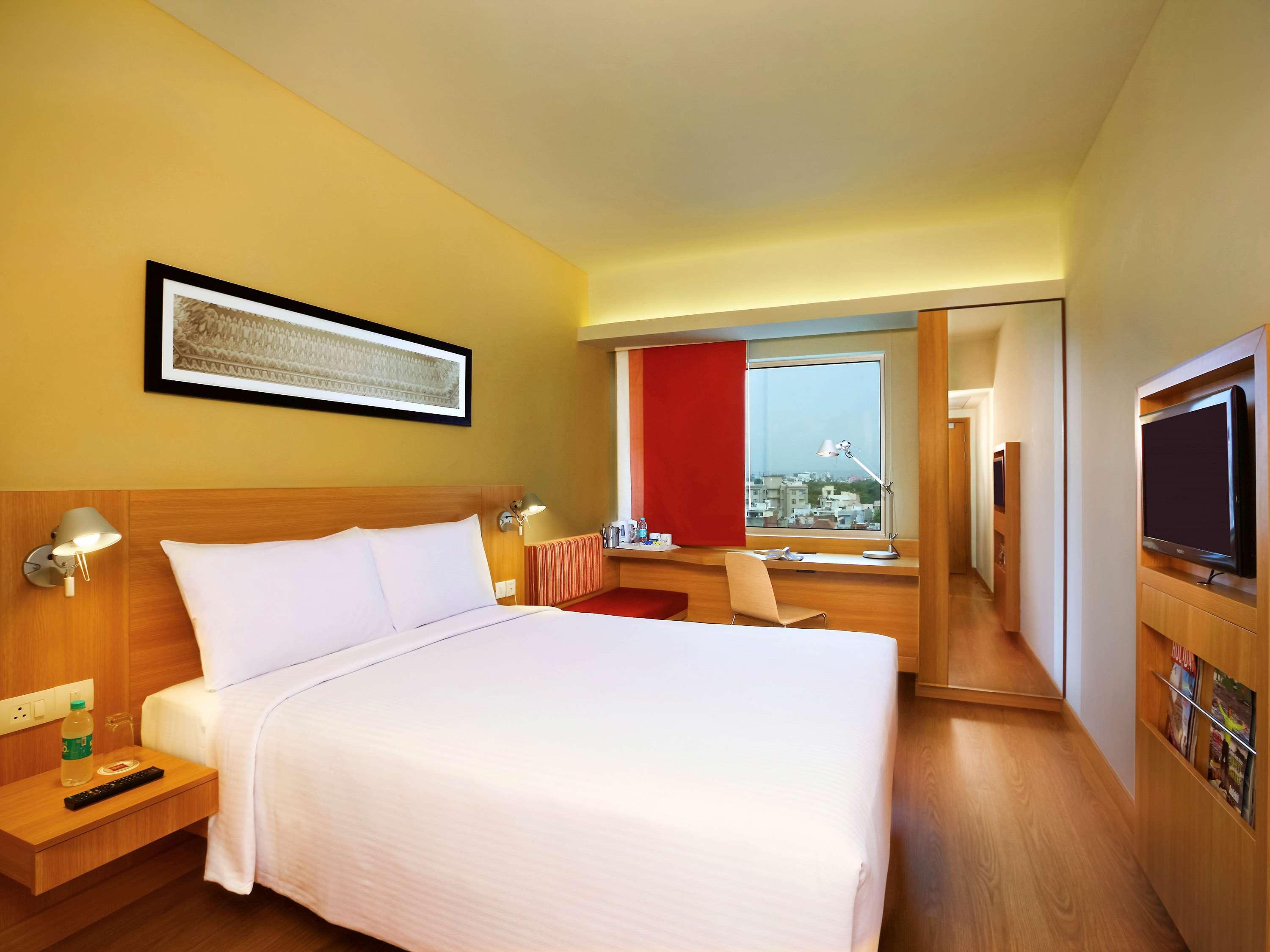 Hotel ibis Chennai Sipcot Exterior foto