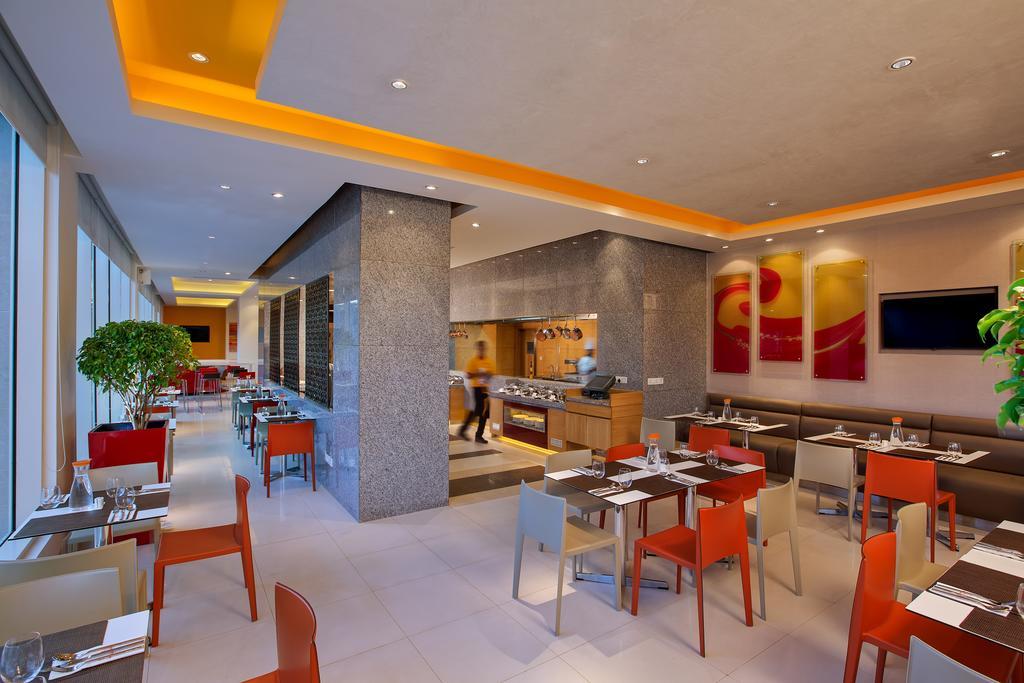 Hotel ibis Chennai Sipcot Exterior foto