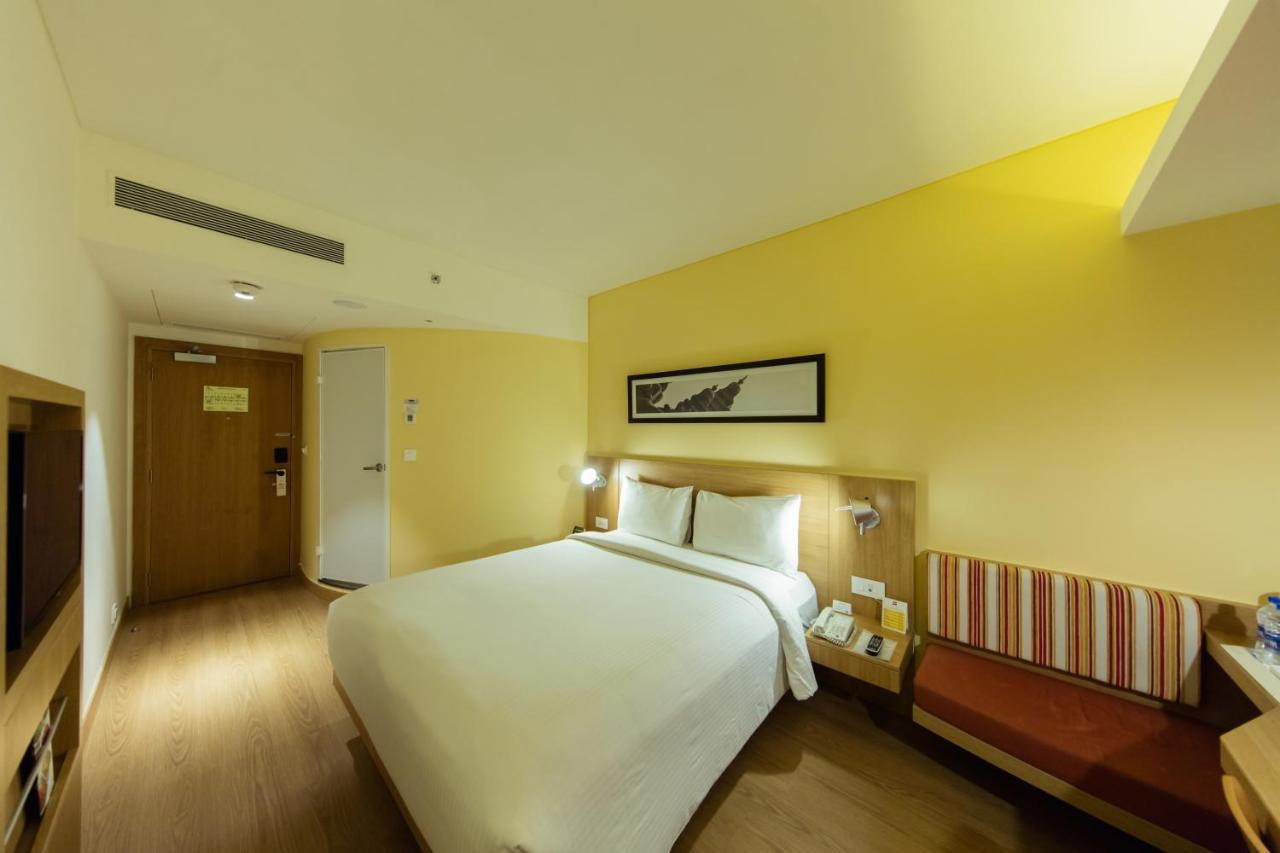 Hotel ibis Chennai Sipcot Exterior foto